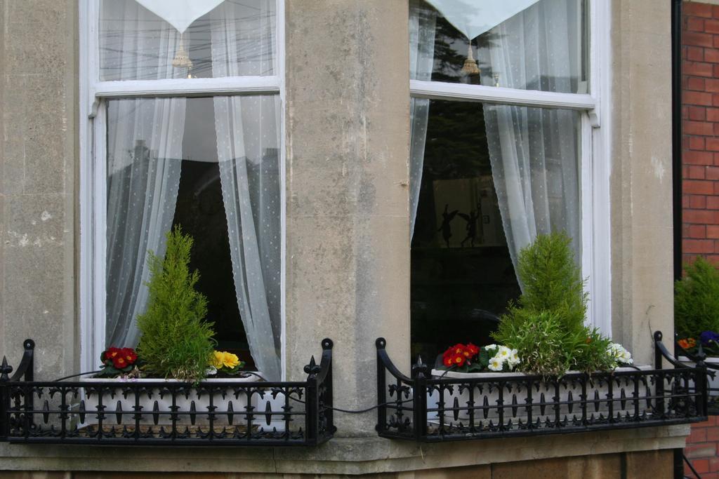 Cranleigh Hotel Bath Exterior foto